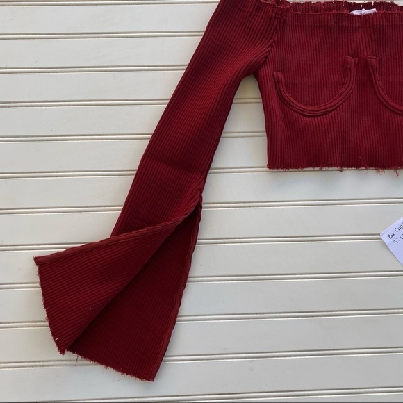 Red Bell sleeves crop top NEW - Picture 9 of 14